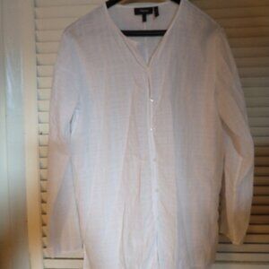 Theory white light weight cotton button top long sleeves size Small